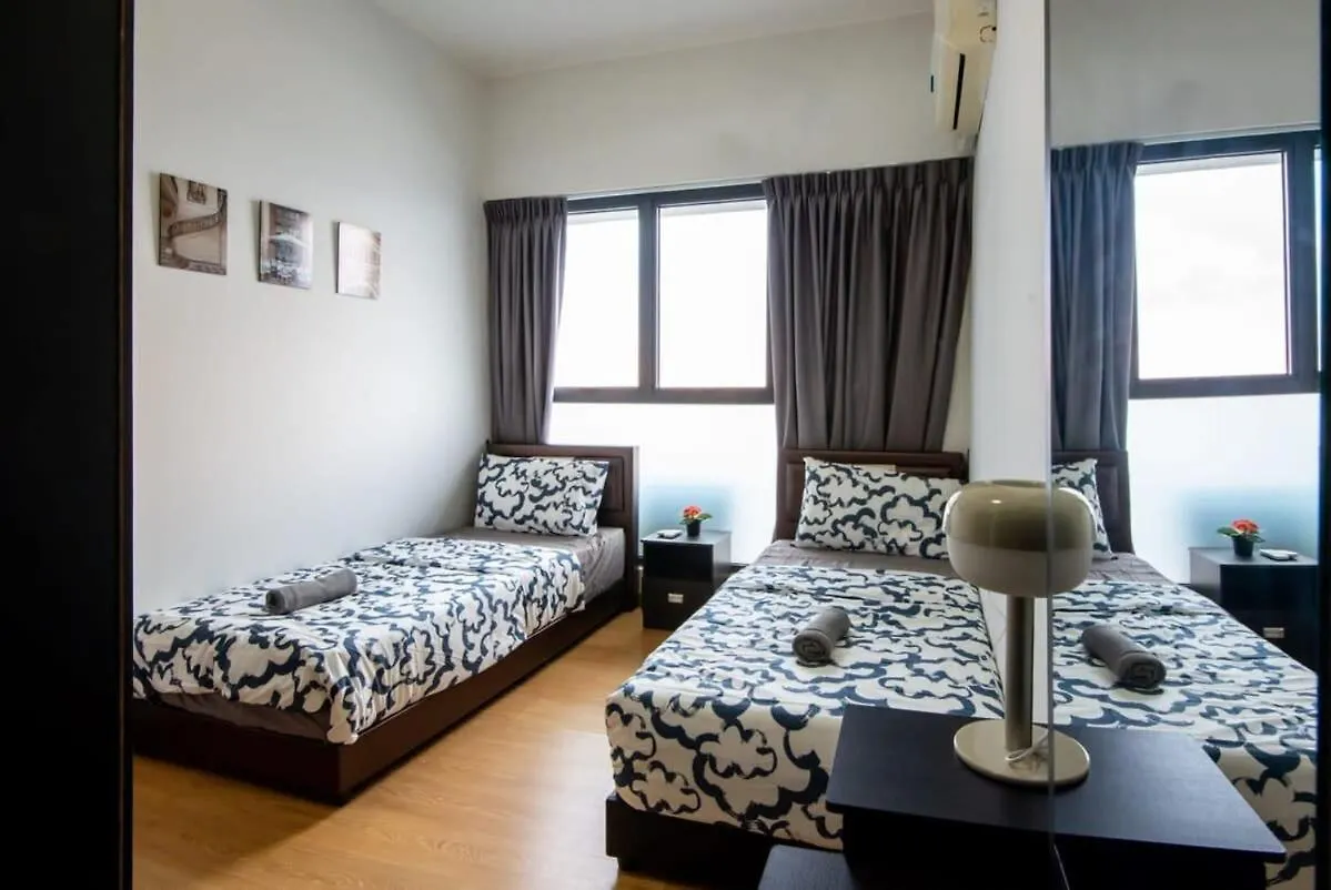 Chic 3Br In Danga Bay With Water Views & Parking Apartment Johor Bahru 0*,