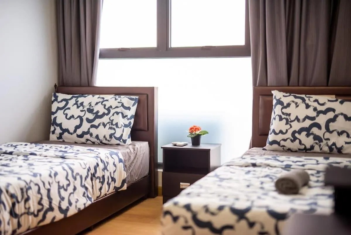 Chic 3Br In Danga Bay With Water Views & Parking Apartment Johor Bahru 0*,