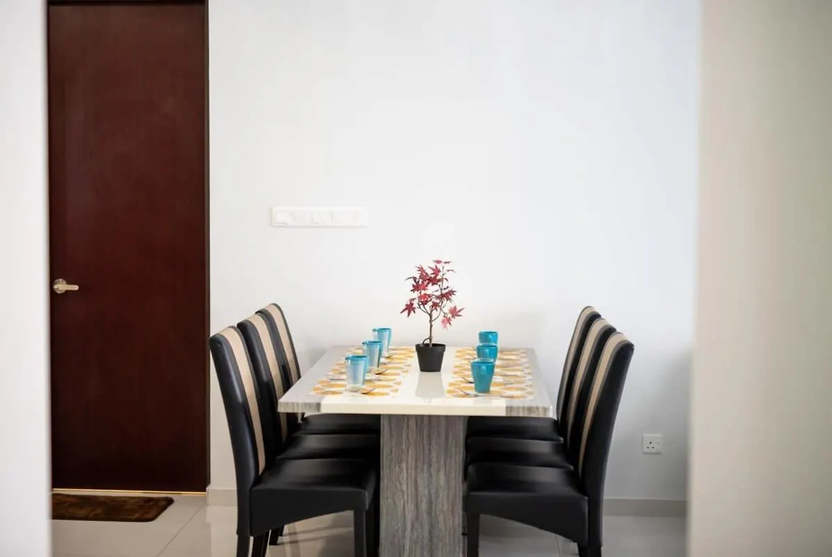 Chic 3Br In Danga Bay With Water Views & Parking Apartment Johor Bahru